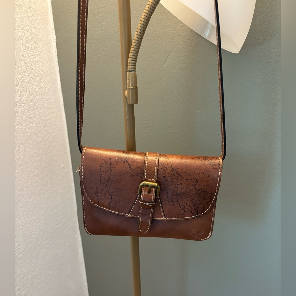 Vintage shoulder bag